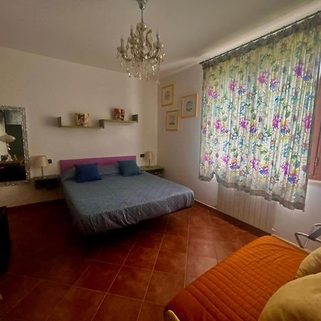 مبيت وإفطار كاستيلْنْوافو بيراردين Casa Paola Nel Chianti الغرفة الصورة