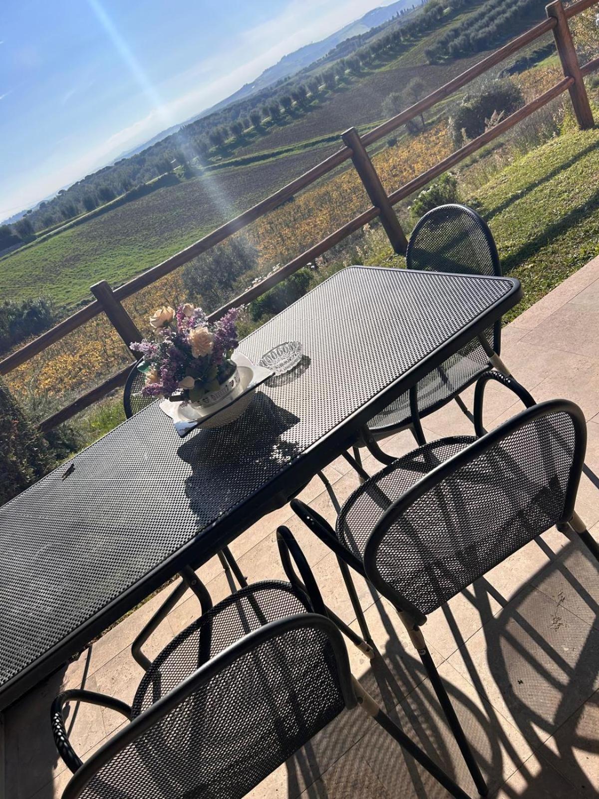 مبيت وإفطار كاستيلْنْوافو بيراردين Casa Paola Nel Chianti المظهر الخارجي الصورة