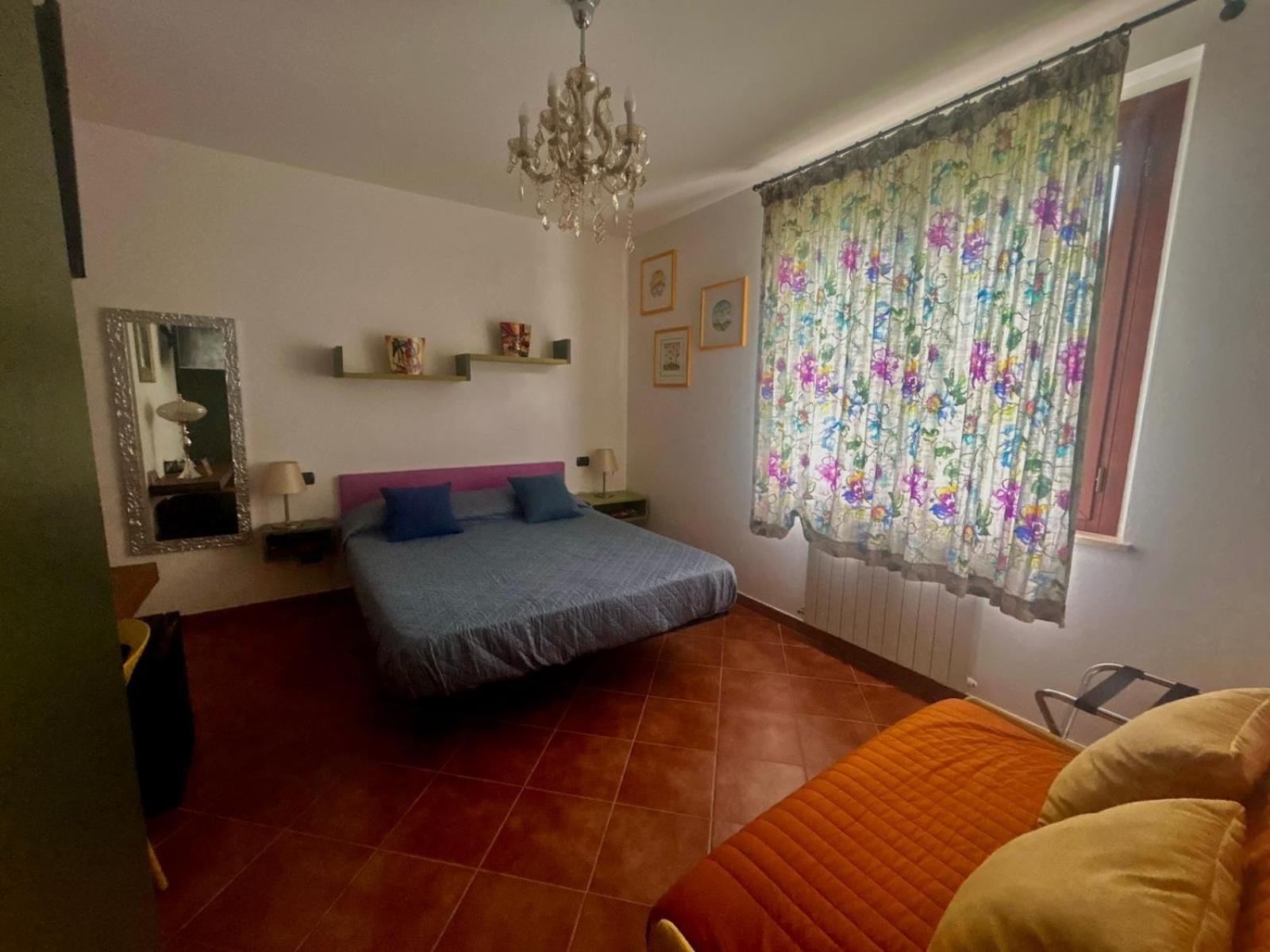 مبيت وإفطار كاستيلْنْوافو بيراردين Casa Paola Nel Chianti الغرفة الصورة